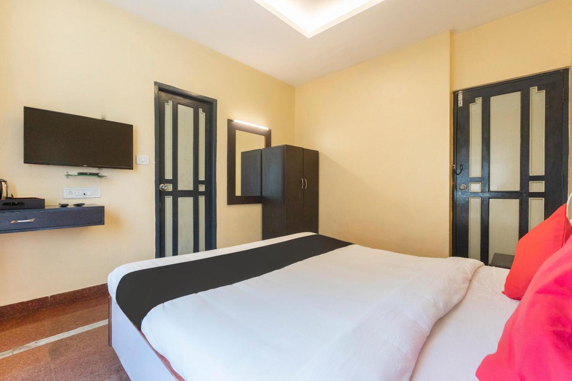 Collection O Santhome Residency Near Marina Beach 钦奈 外观 照片